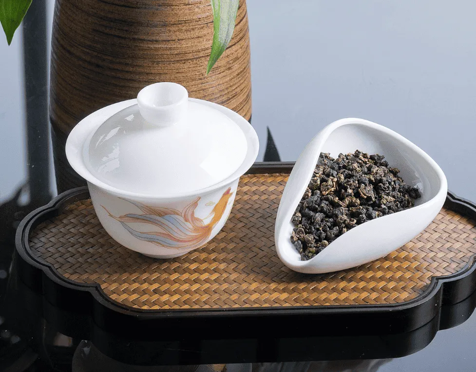 Trà ô long và thiết quan âm